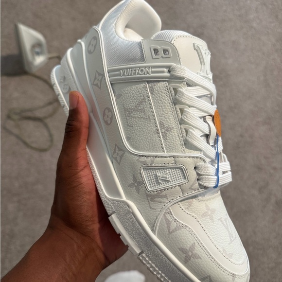 Louis Vuitton Monogram White Sneakers - Picture 2 of 6